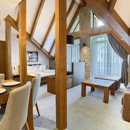 Lägenhet Himalaya With Free Parking *